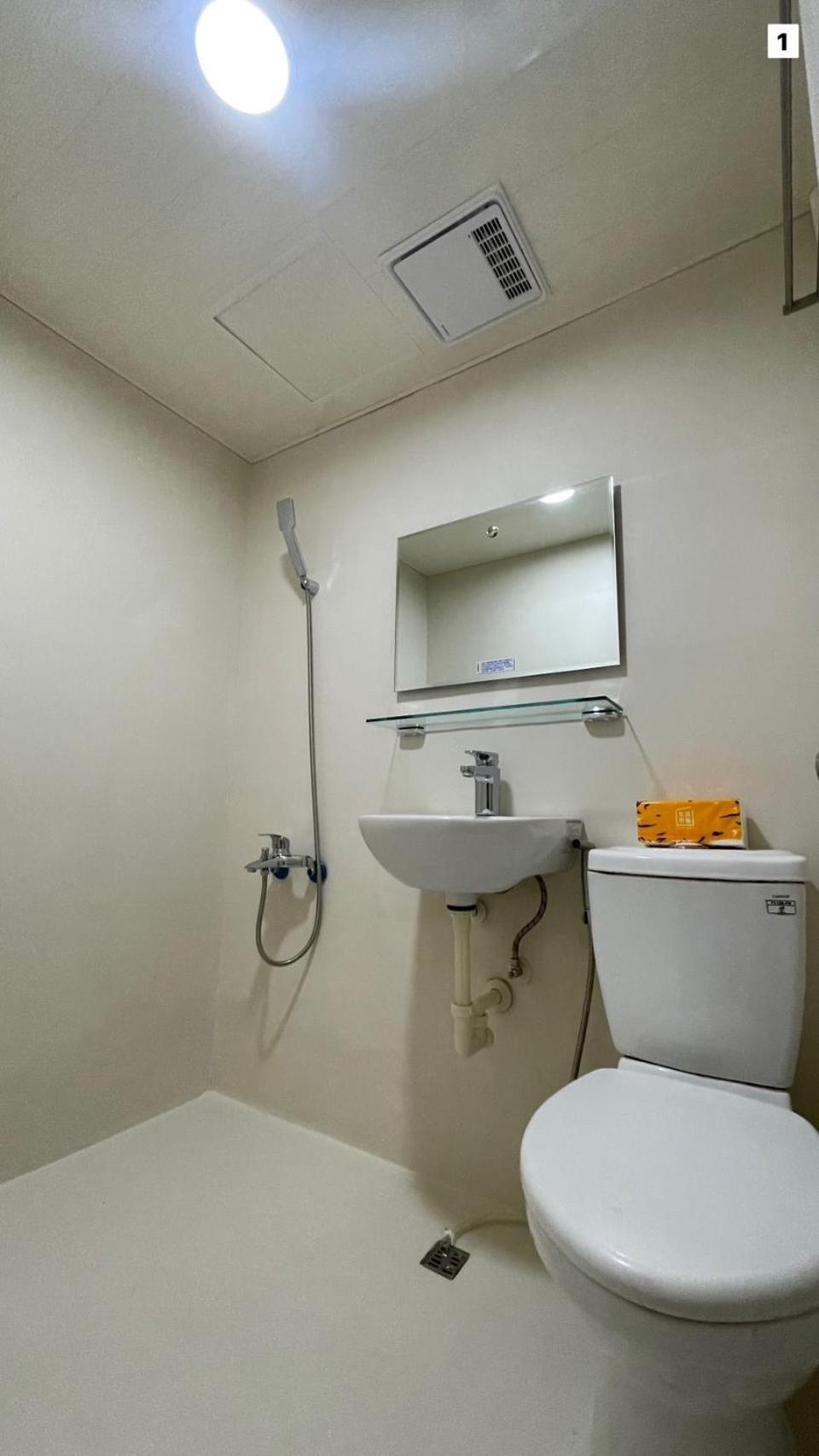 Fundi Hotel Тайнань Экстерьер фото